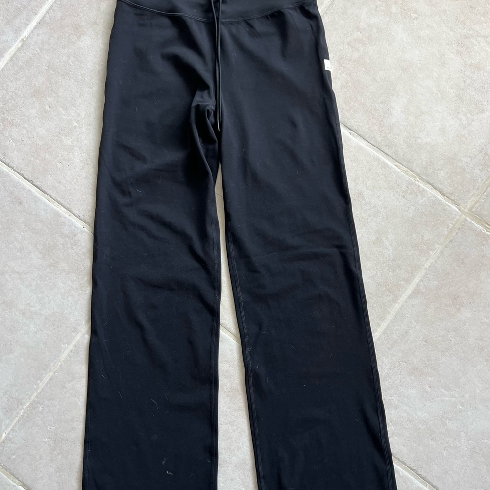 Vuori high-rise straight yoga pants